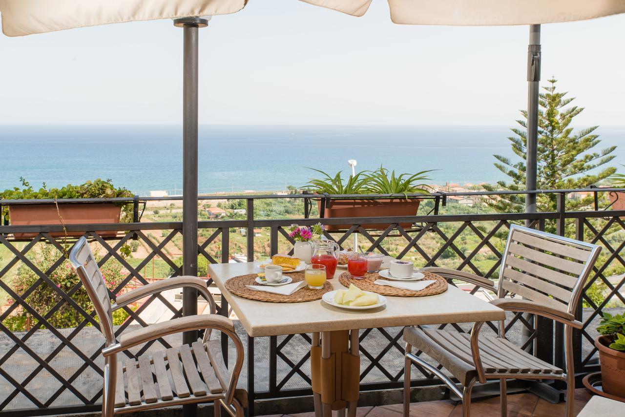 Hotel Villa Mare Altavilla Milicia Ngoại thất bức ảnh